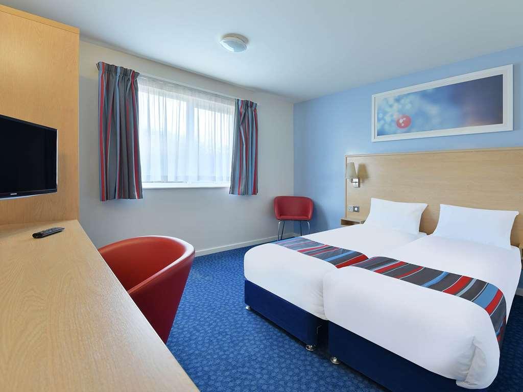 Travelodge Reading M4 Westbound Zimmer foto